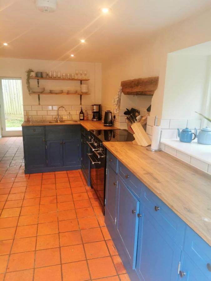 Glenfield Cottage - Secluded Luxury Deep In The Oxfordshire Countryside Wilcote Экстерьер фото