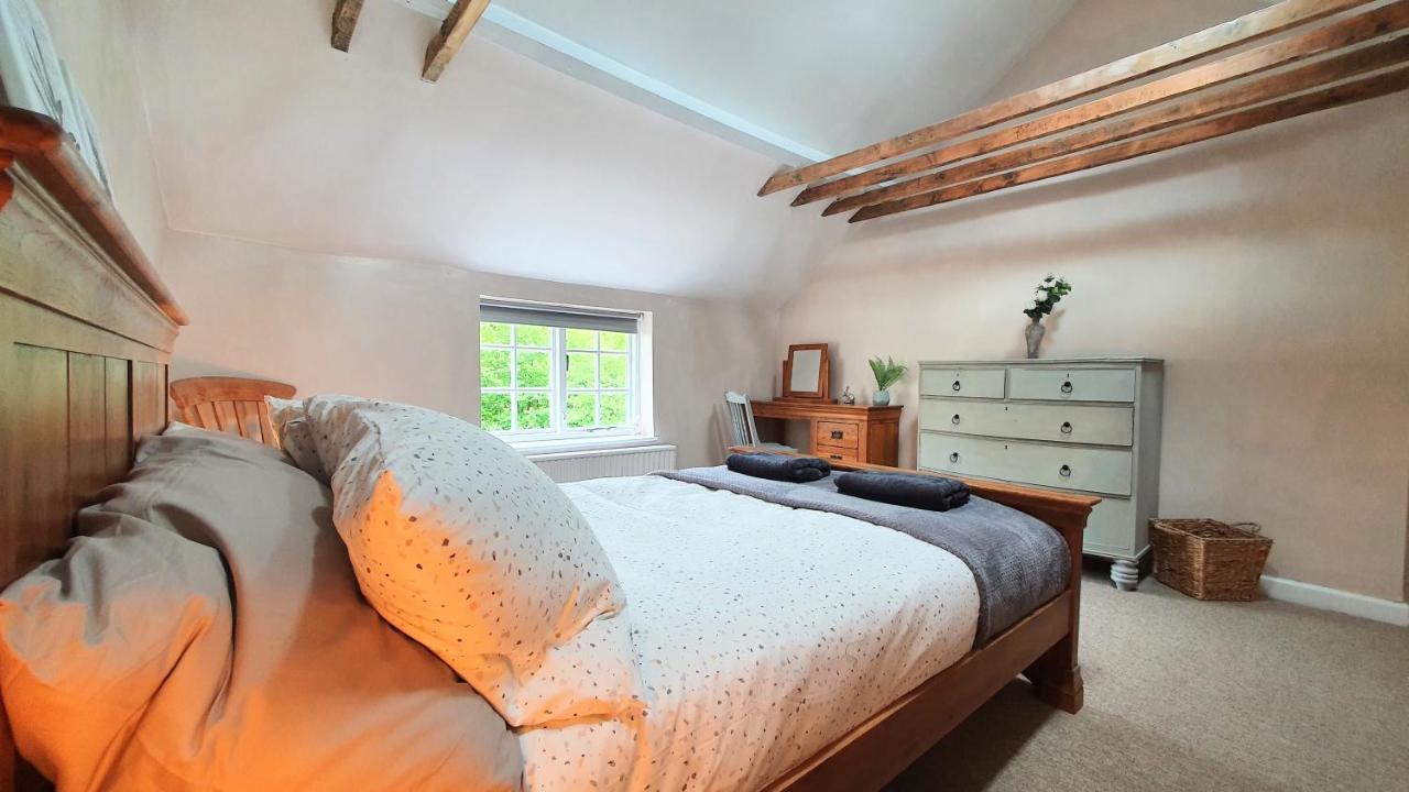 Glenfield Cottage - Secluded Luxury Deep In The Oxfordshire Countryside Wilcote Экстерьер фото